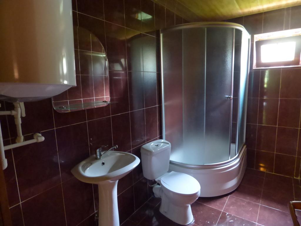 Hotel Hatsvali Mestia Værelse billede